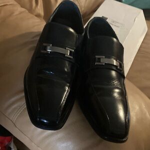 Men's Black Leather Slip-On Loafers with Silver Band